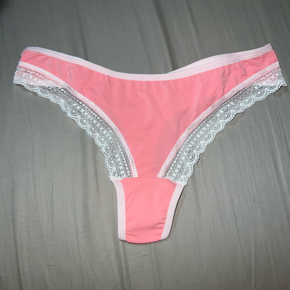 VICTORIA SECRET THONG